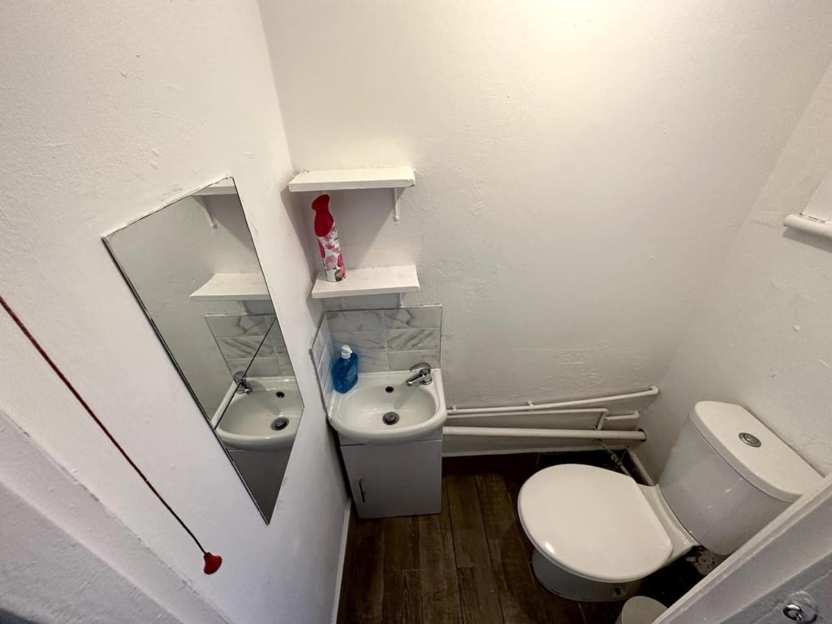Wonderful 2 Bedroom On Tower Bridge Londres Exterior foto